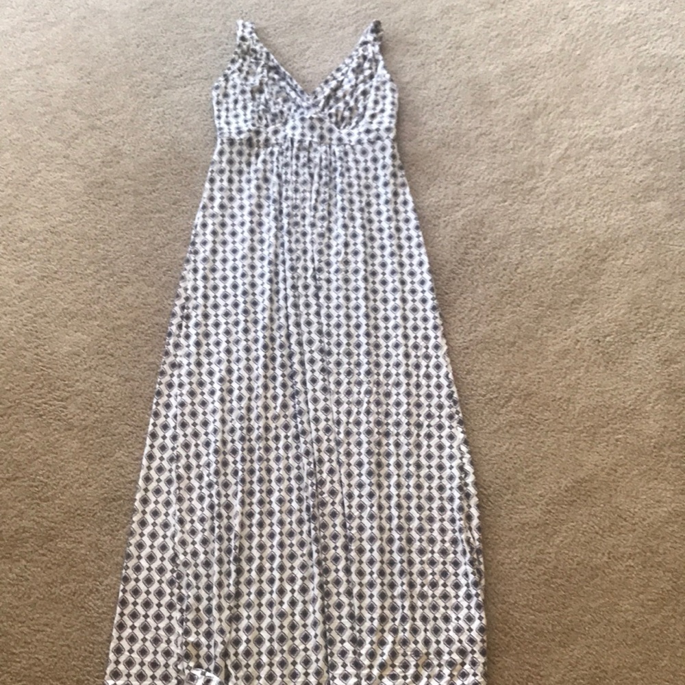 Women’s maternity maxi dress
